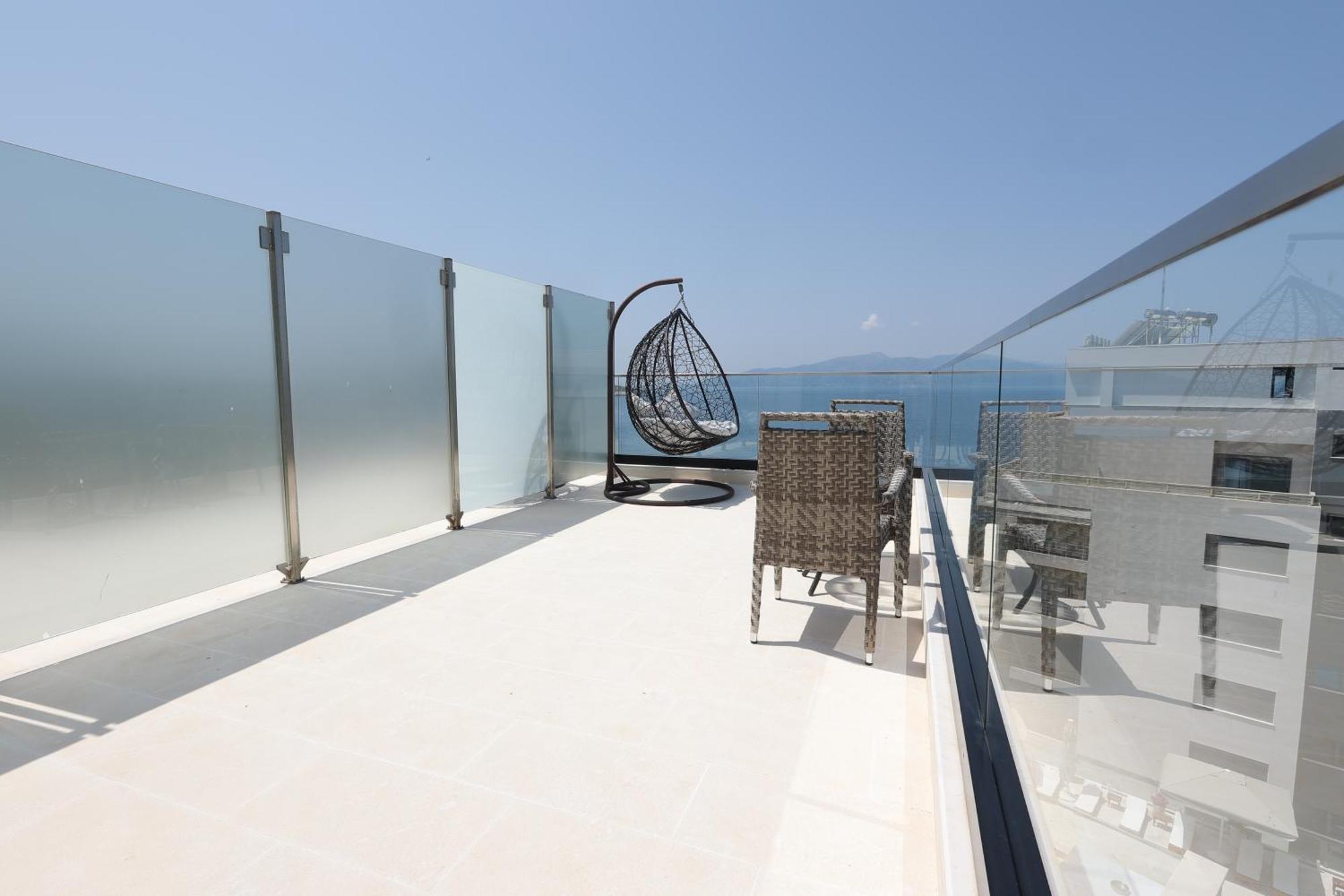 Harbour Hotel Sarande Exterior photo